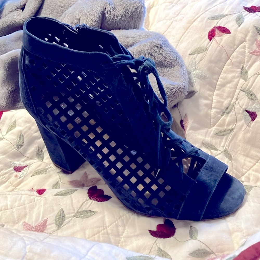 2/$40 Navy Blue Lace-Up Block Heels Open Toe Inside Heavy Duty Zipper Sz 9.5M - Picture 3 of 10